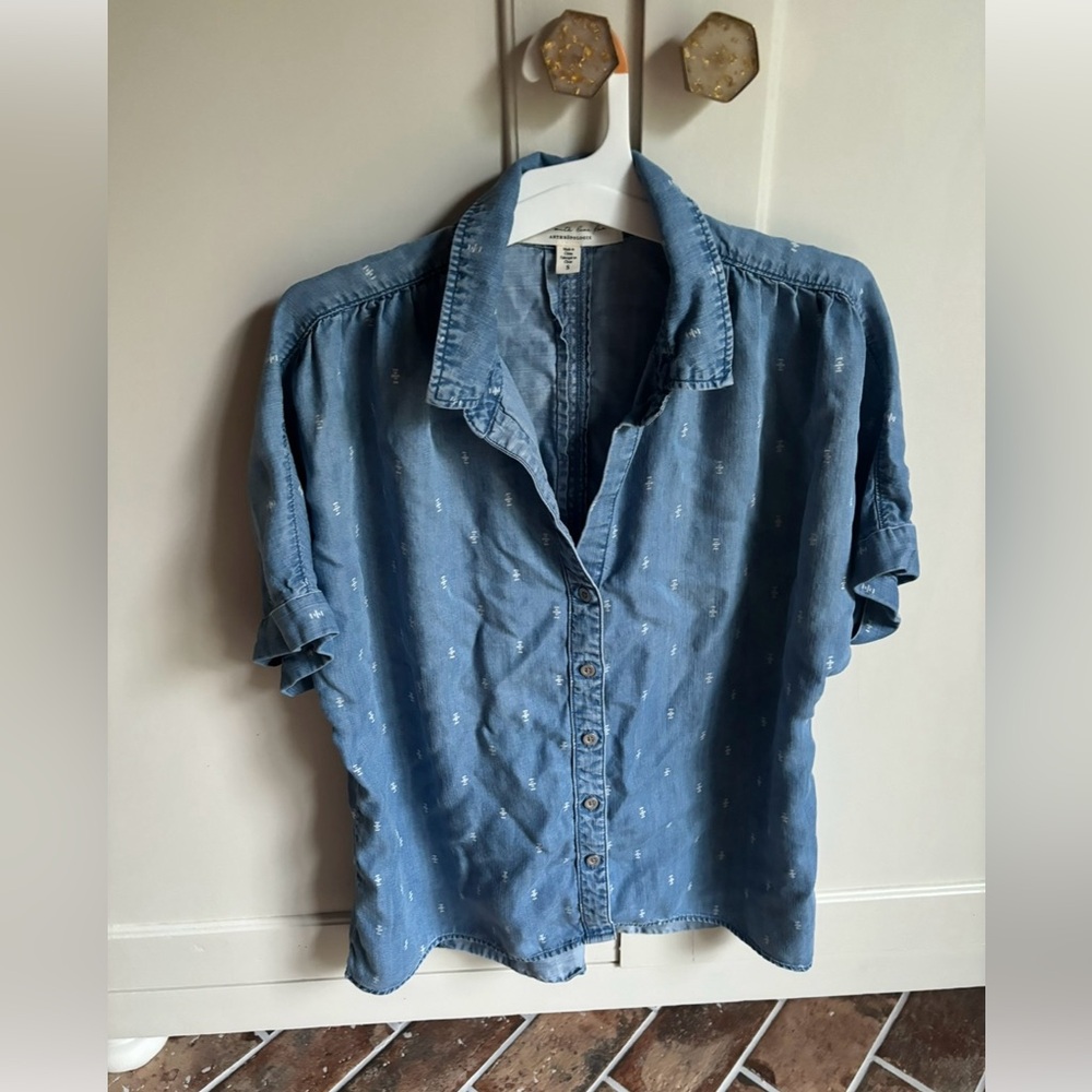 Anthropologies Cloth and Stone Denim Geometric Button down shirt small